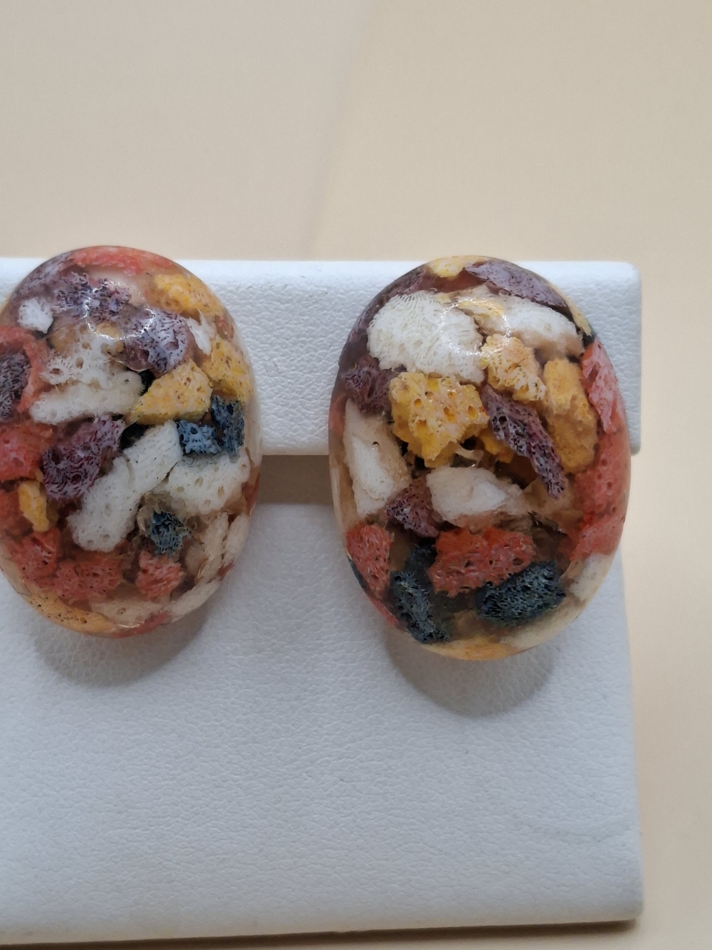 Monet Multi Color Stone Looking Chips In Resin